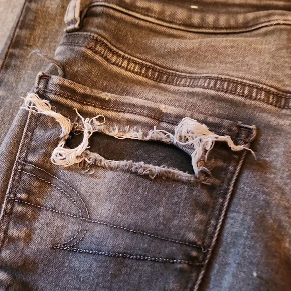 American Eagle Very Distressed Skinny Gray Women's Jeans Size 0 - Picture 6 of 11